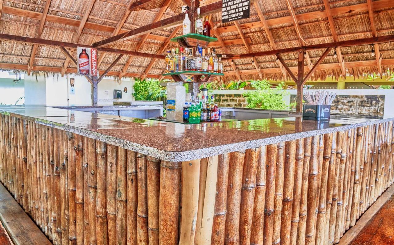 Yellow Bird Sea Negril Luaran gambar