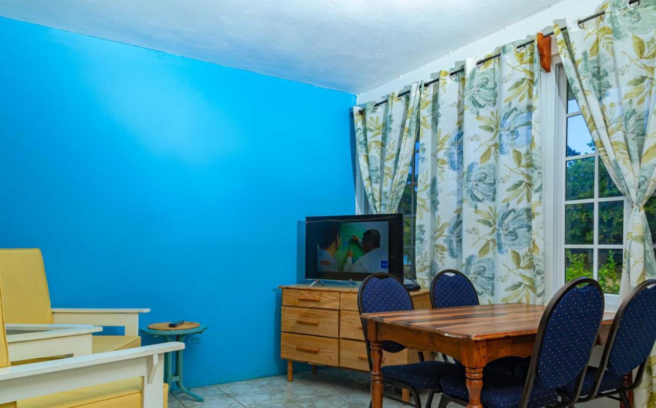 Yellow Bird Sea Negril Luaran gambar