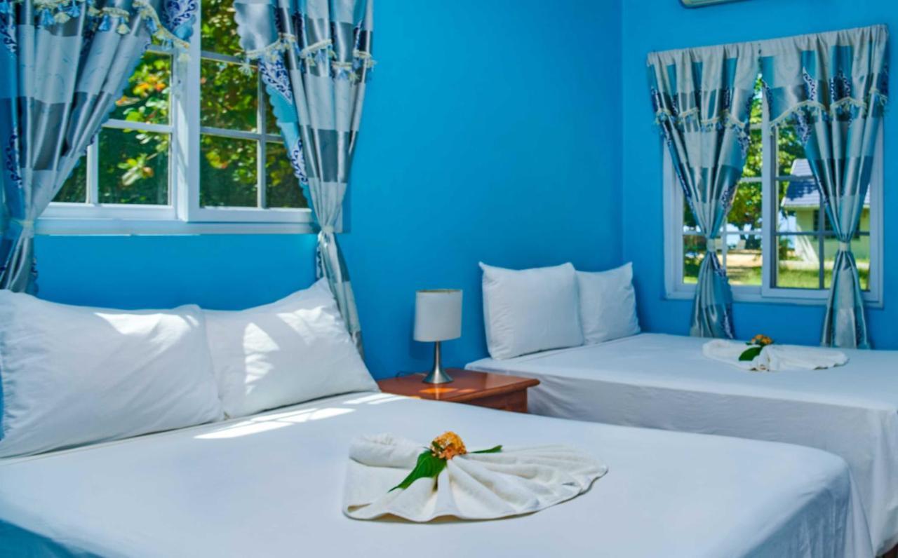 Yellow Bird Sea Negril Luaran gambar