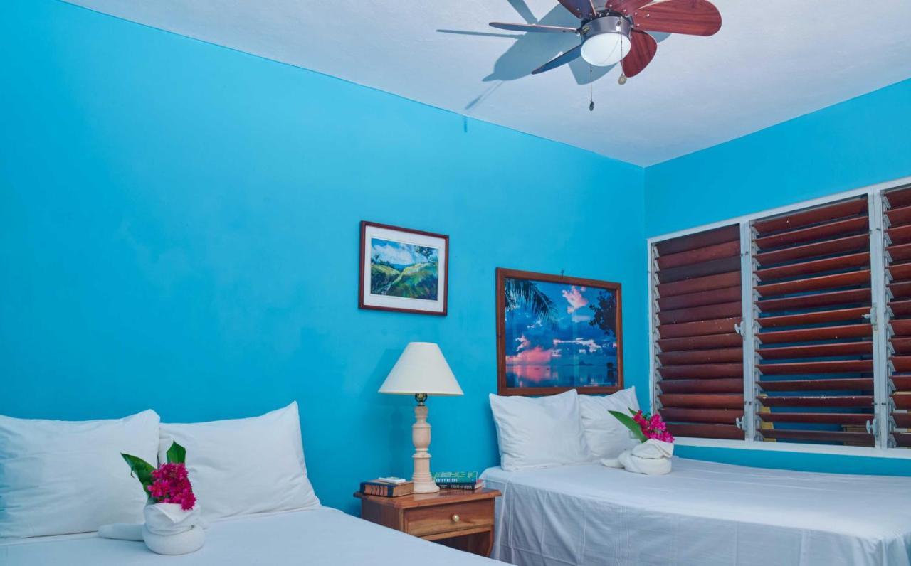 Yellow Bird Sea Negril Luaran gambar